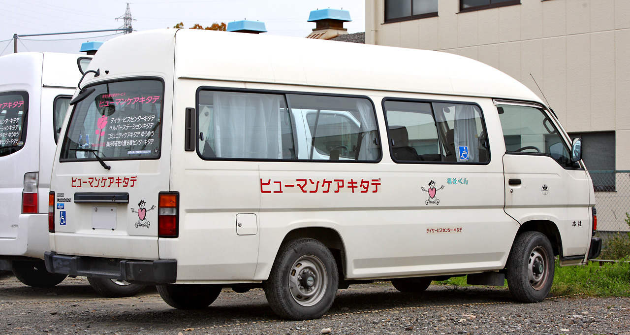 Nissan Caravan: 2 фото