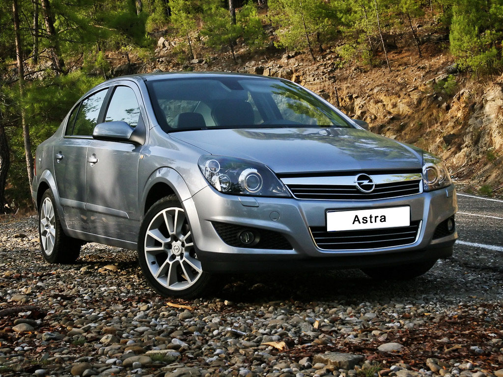 Opel Astra Family Sedan: 5 фото