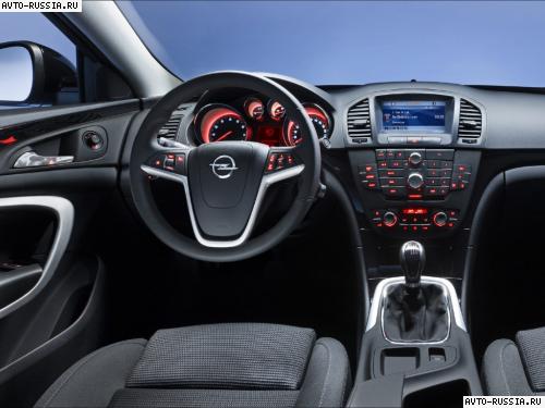 Opel Insignia Hatchback: 3 фото