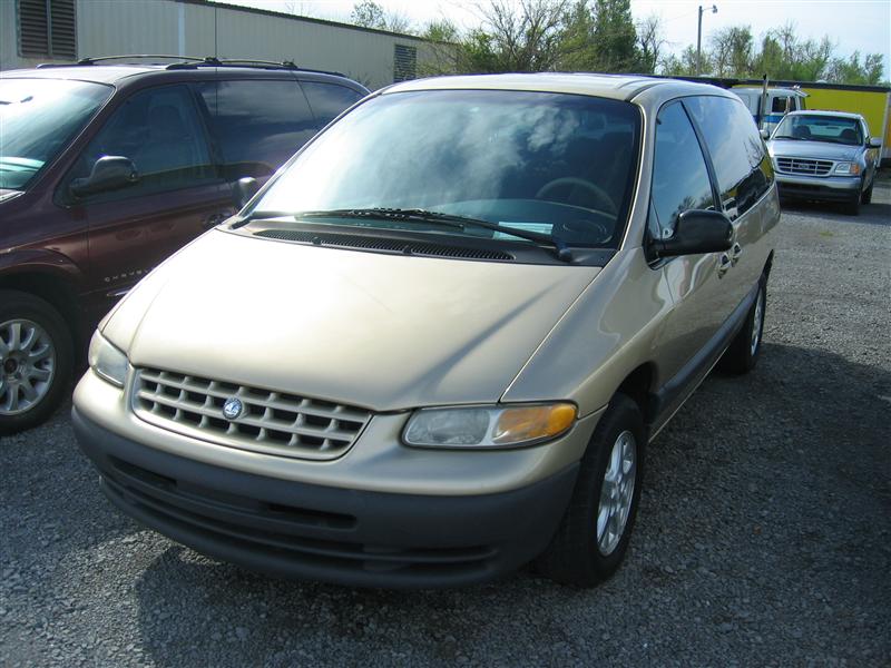 Plymouth Grand Voyager: 4 фото