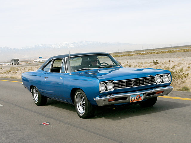 Plymouth Road Runner: 5 фото