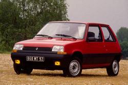 Renault 5: 9 фото