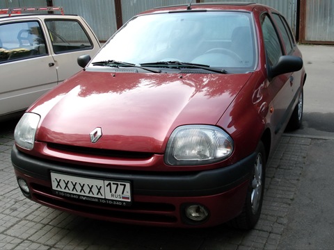 Renault Clio II: 5 фото