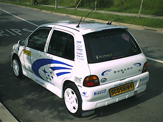 Subaru Vivio: 9 фото