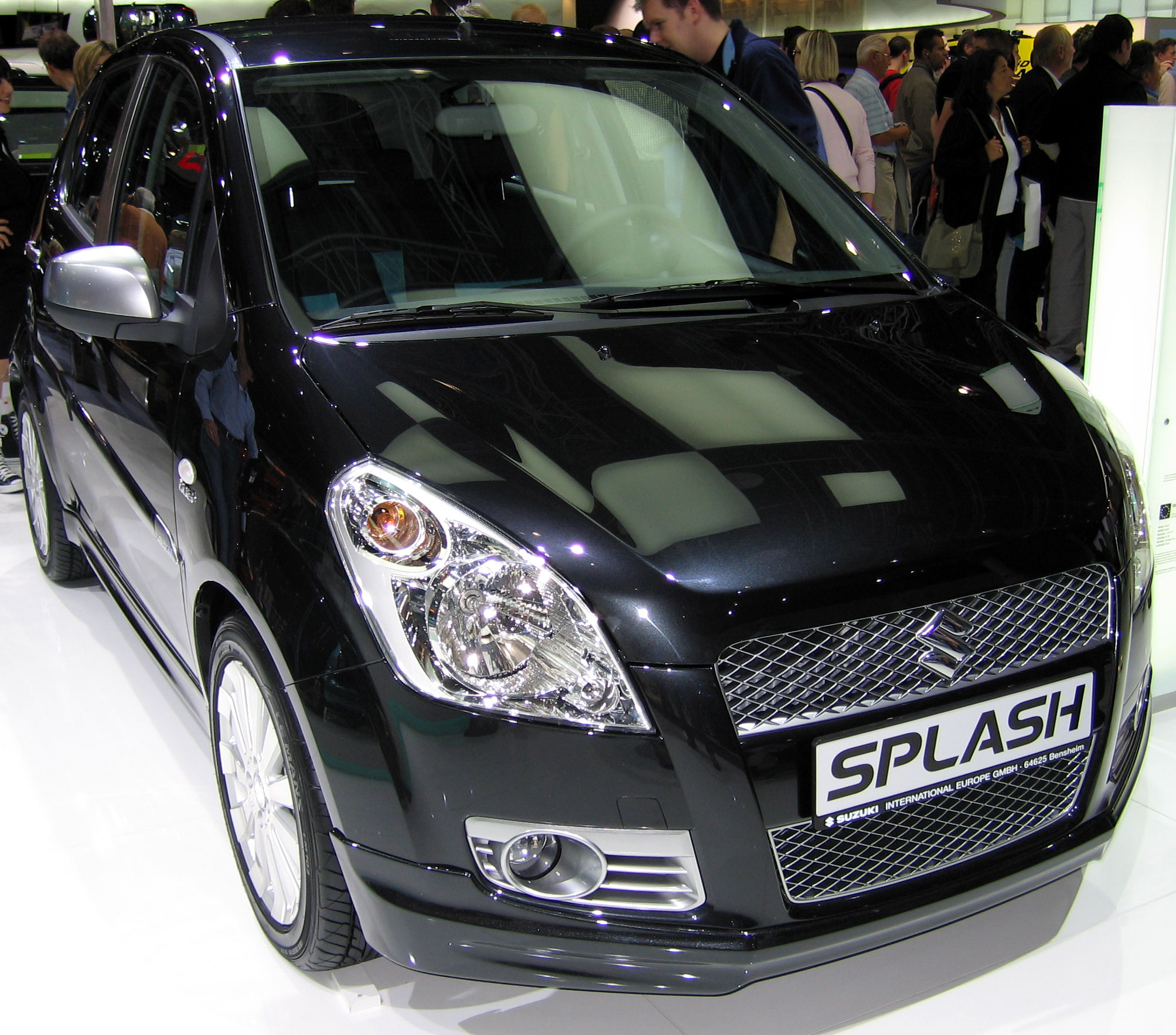 Suzuki Splash: 6 фото