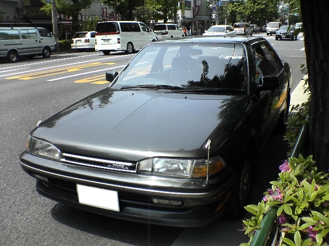 Toyota Carina T170: 4 фото