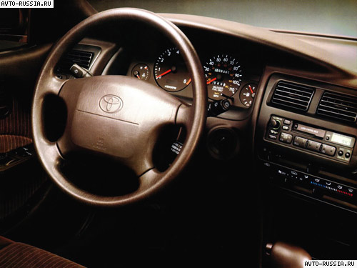 Toyota Corolla VII: 2 фото