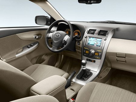 Toyota Corolla: 4 фото