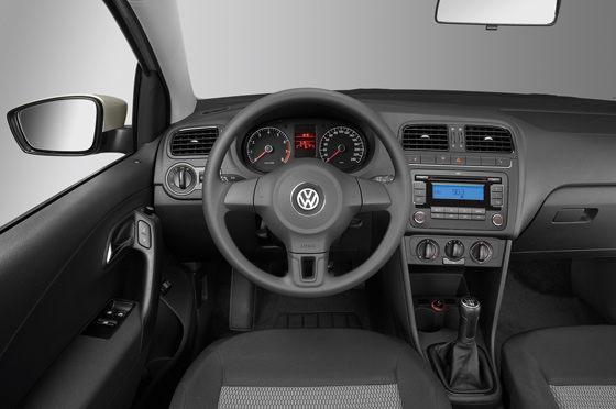 Volkswagen Polo Sedan: 4 фото