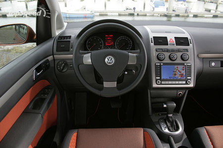 Volkswagen Touran: 4 фото