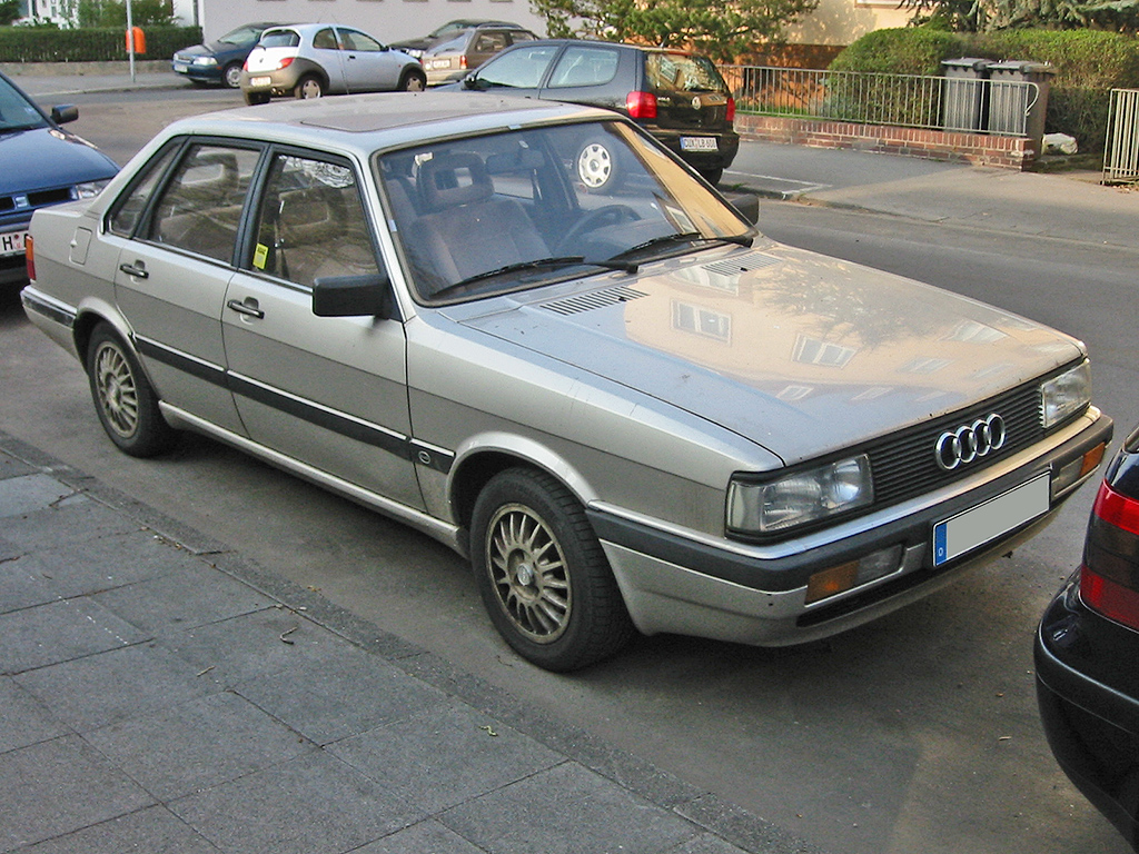 Audi 90: 6 фото
