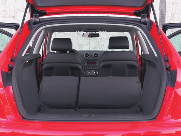Audi A3 Sportback: 8 фото