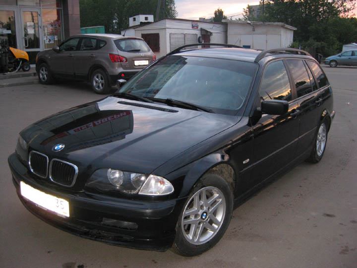BMW 318: 8 фото