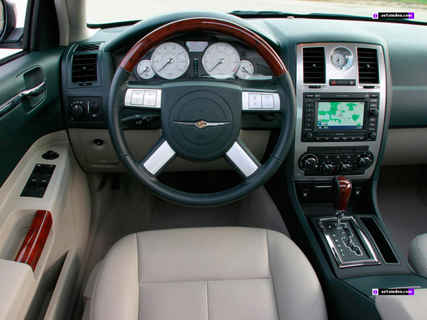 Chrysler 300: 4 фото
