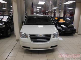 Chrysler Town & Country: 12 фото