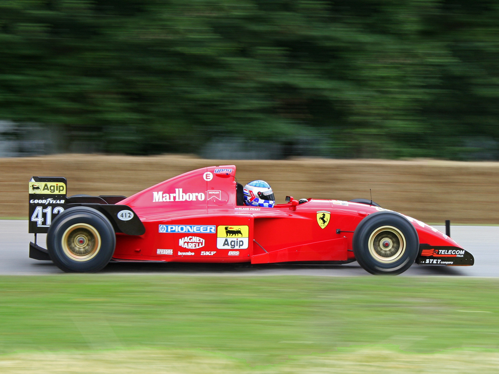 Ferrari 412: 8 фото