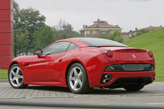 Ferrari California: 4 фото