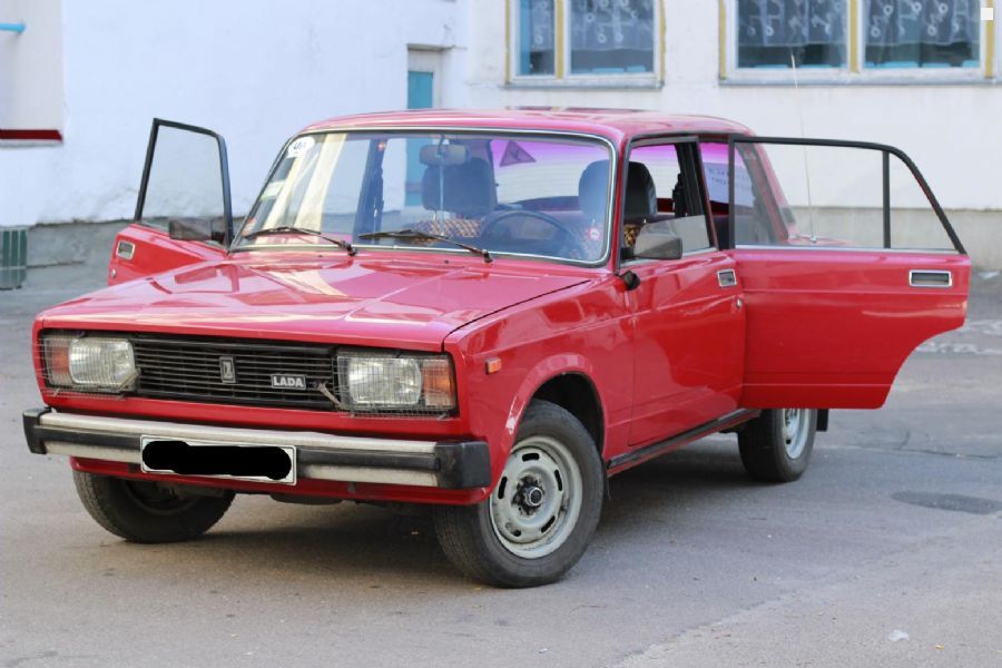 Нормально ваз. Lada (ВАЗ) 2105. ВАЗ 2105 Nova. ВАЗ 2105 Lada Nova Spezial. Лада 2105 экспорт.