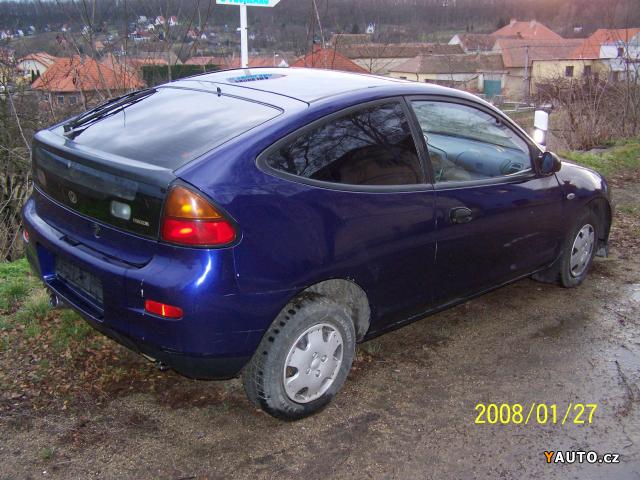 Mazda 323 C