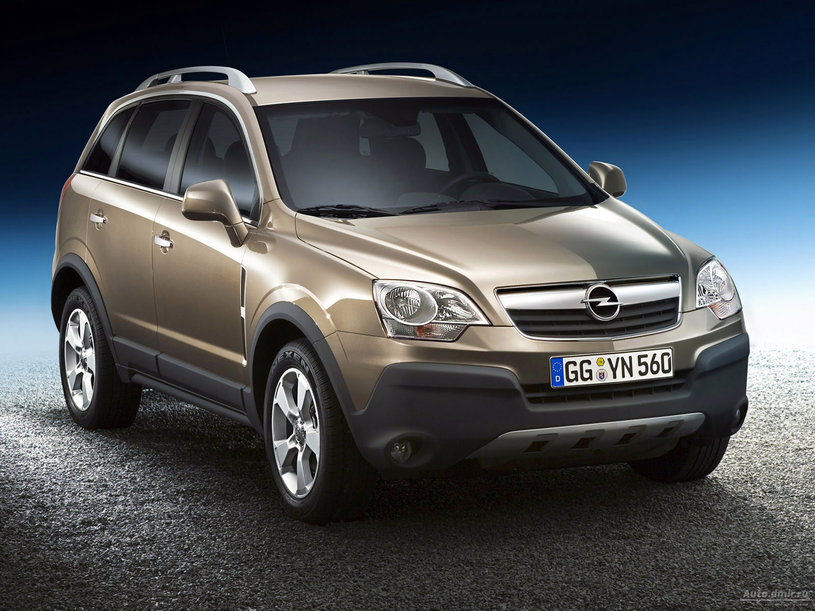 Opel Antara: 4 фото