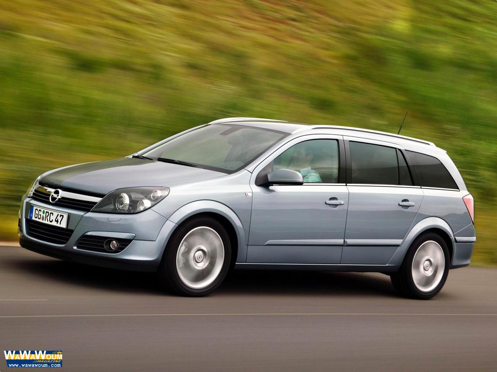 Opel Astra Caravan: 3 фото