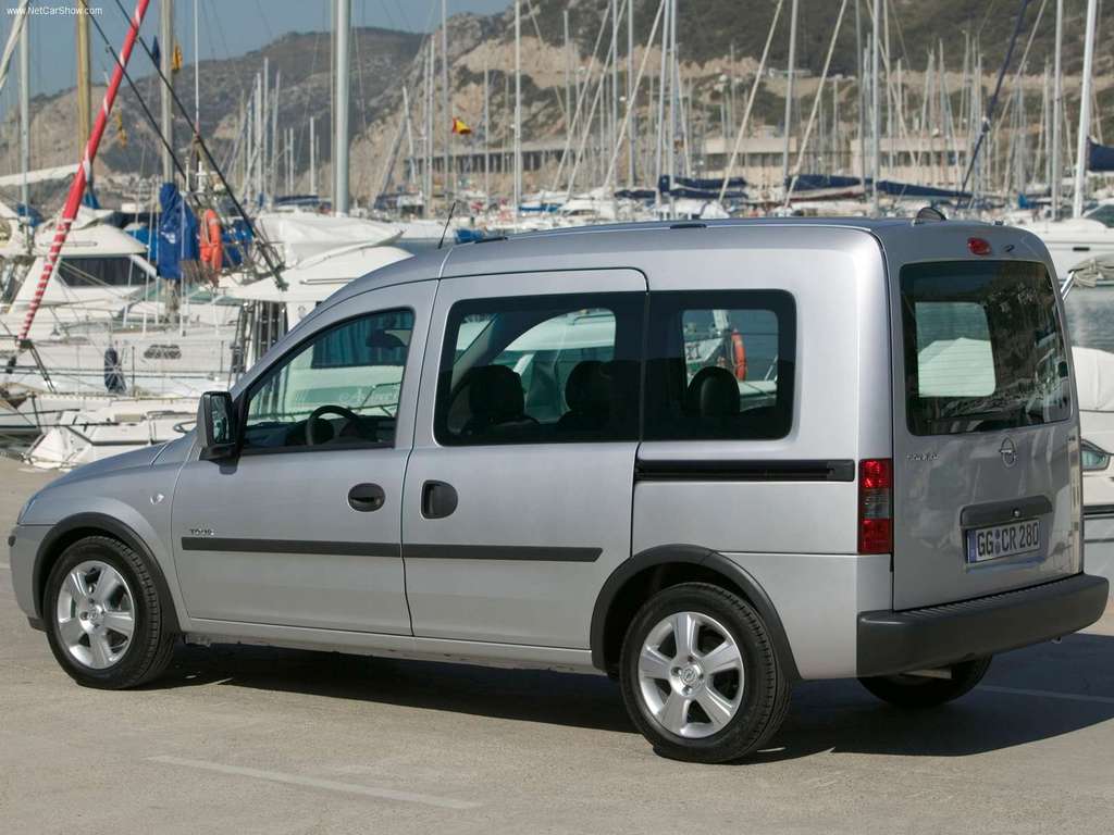 Opel Combo: 1 фото