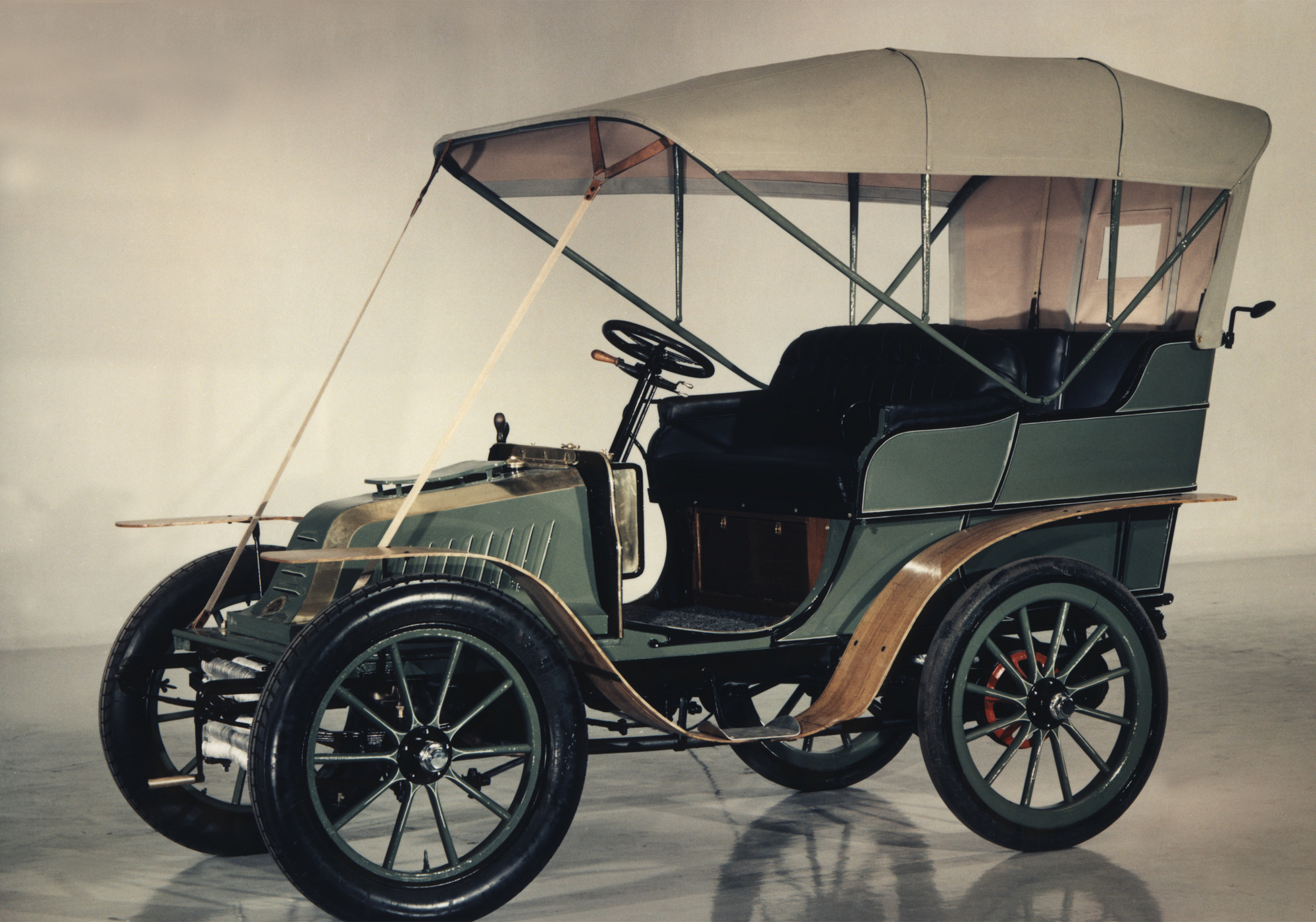 Какую можно купить первую машину. Opel-Darracq 9 PS. Steyr Daimler Puch кабриолет. Opel 1910. Opel 4t 1914.