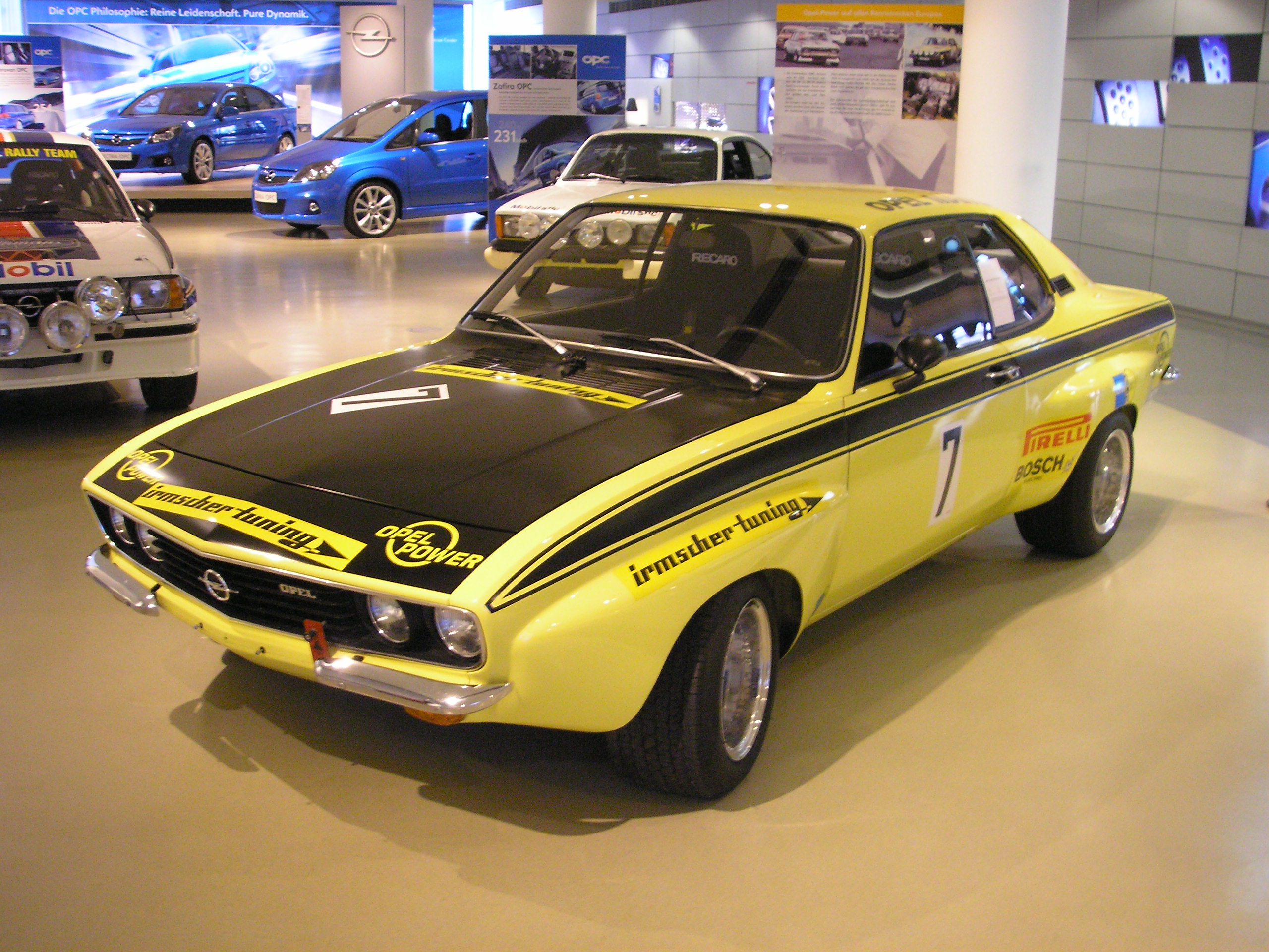 Opel Manta: 4 фото