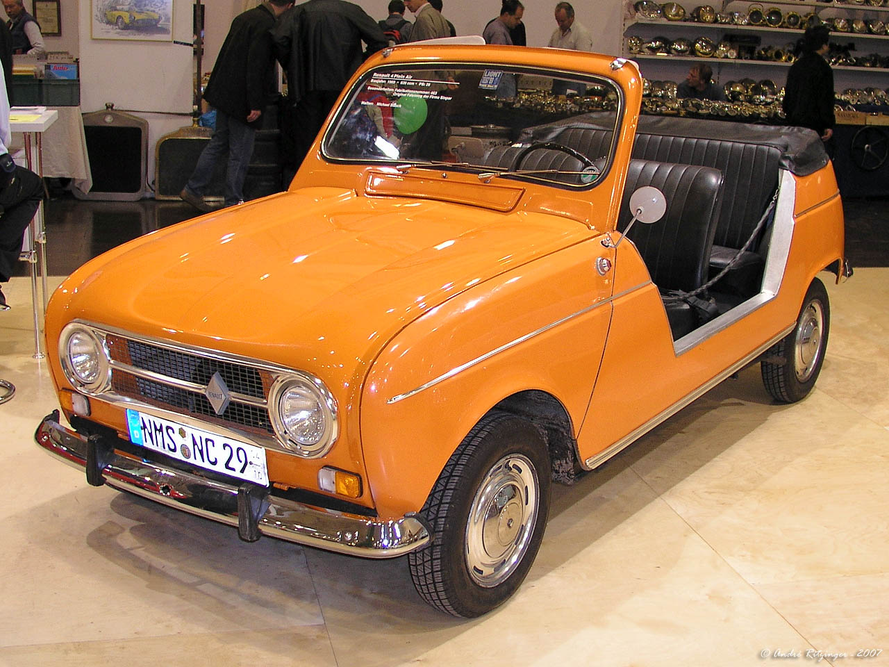 Renault 4: 8 фото
