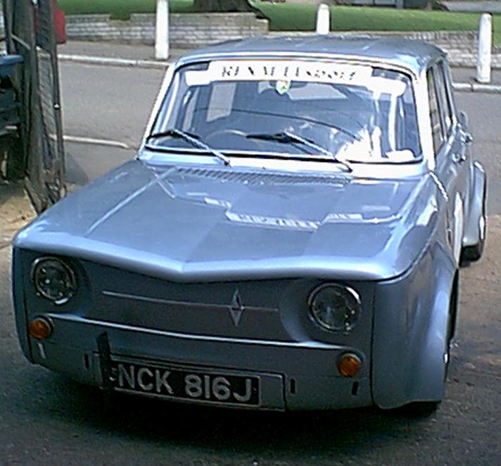 Renault 8: 10 фото