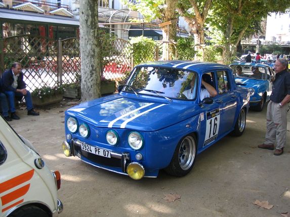 Renault 8: 12 фото