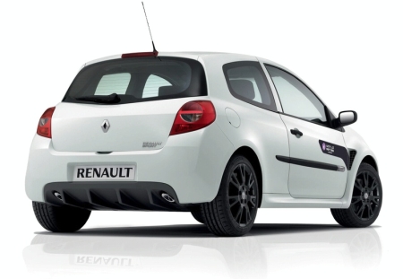 Renault Clio RS: 9 фото
