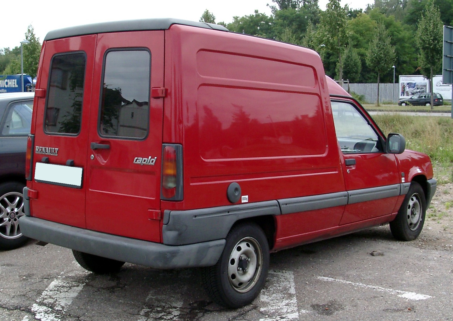 Renault Rapid - 1554 x 1104, 10 из 14