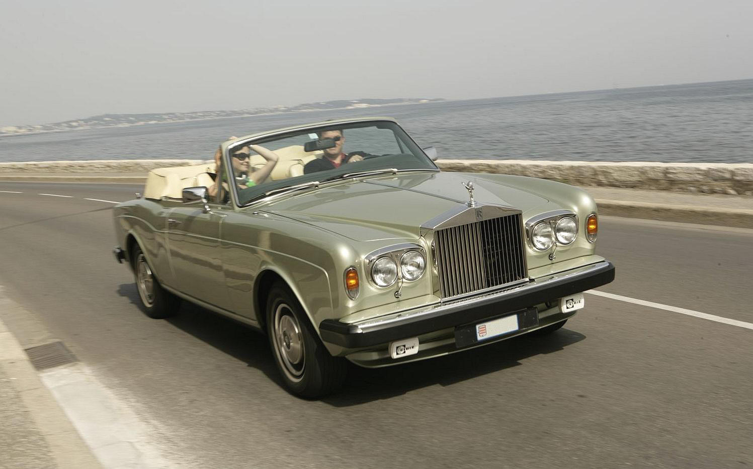 Rolls-Royce Corniche: 7 фото
