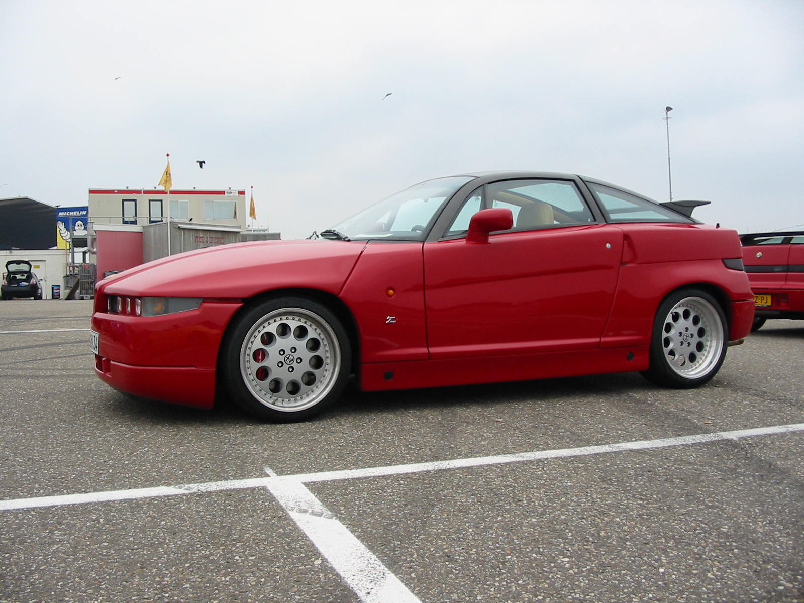 Alfa Romeo SZ: 04 фото