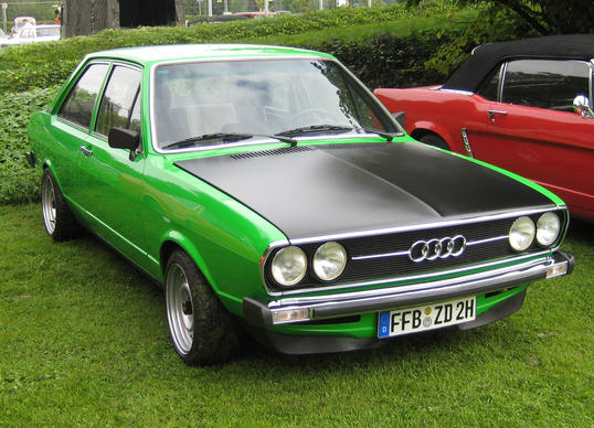 Audi 80 B1: 01 фото