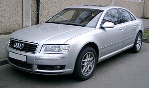Audi A8 D2: 1 фото