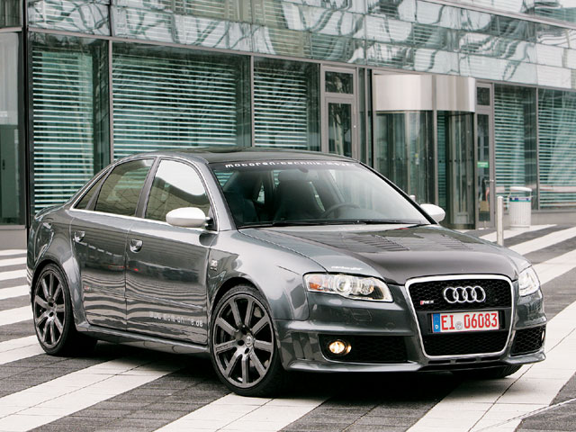 Audi RS4: 5 фото