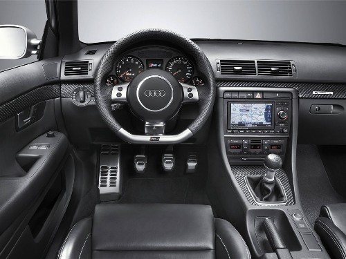 Audi RS4: 6 фото