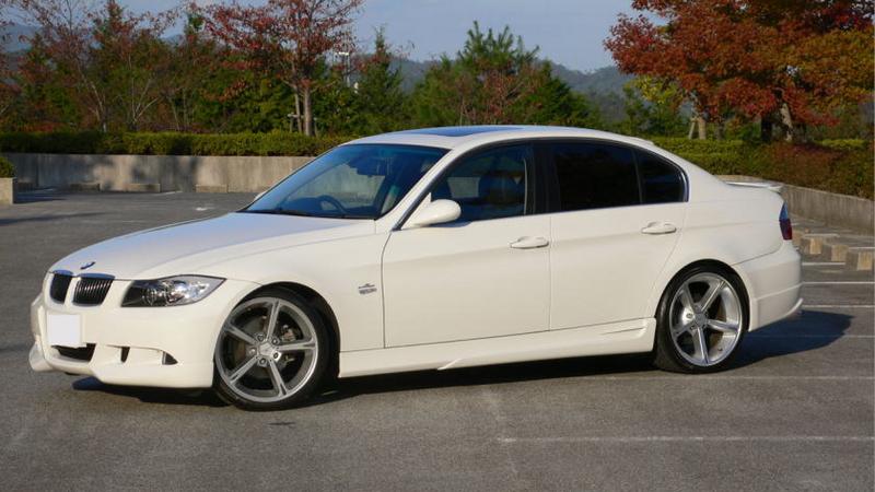 BMW 3-series E90 - 800 x 450, 01 из 13