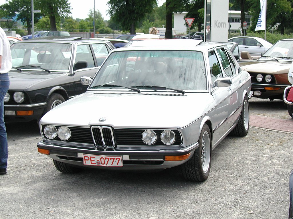 BMW 5-series E12: 09 фото