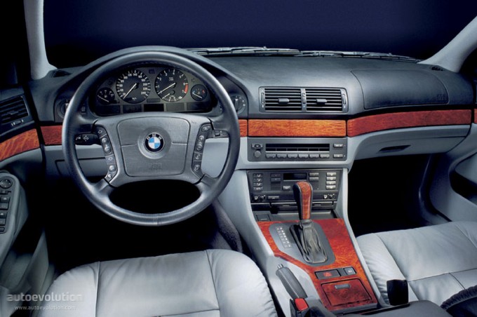 BMW 5-series E39: 10 фото