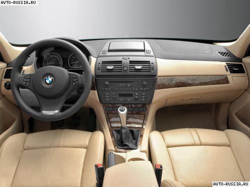BMW X3 E83: 2 фото