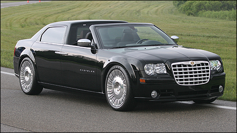 Chrysler 300C I: 7 фото