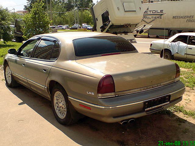 Chrysler LHS: 12 фото