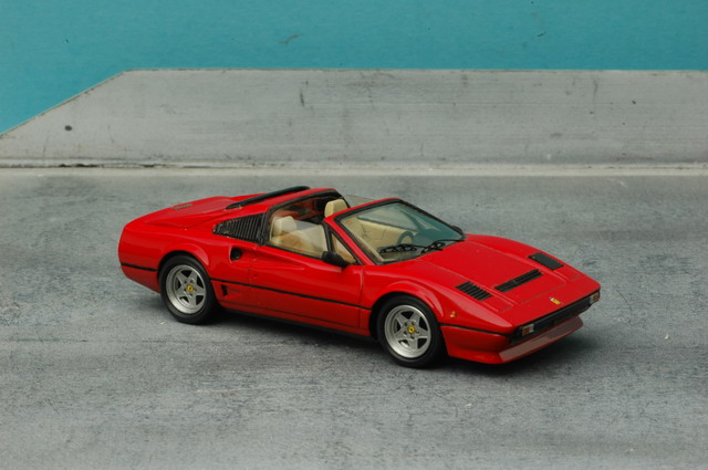 Ferrari 208: 11 фото