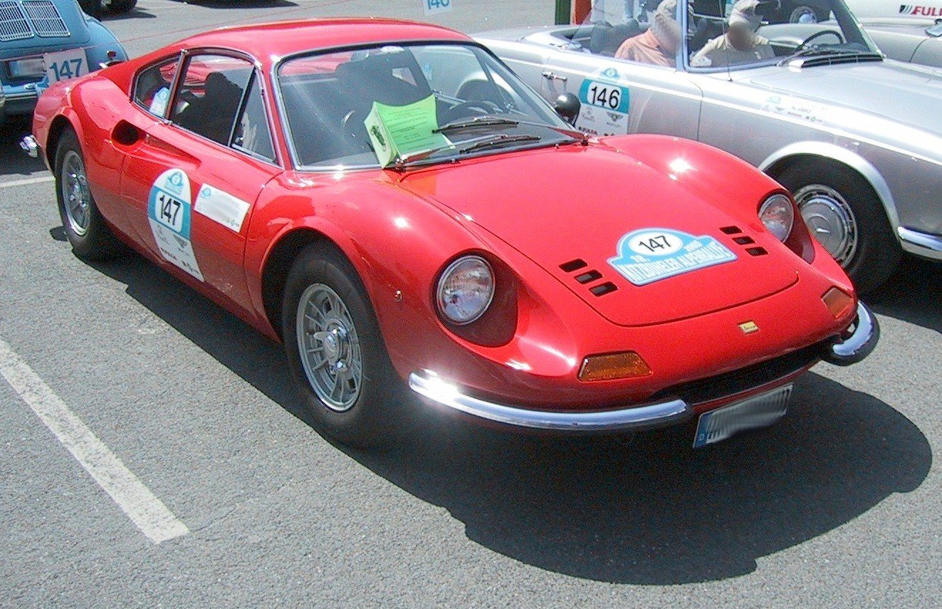 Ferrari Dino: 11 фото