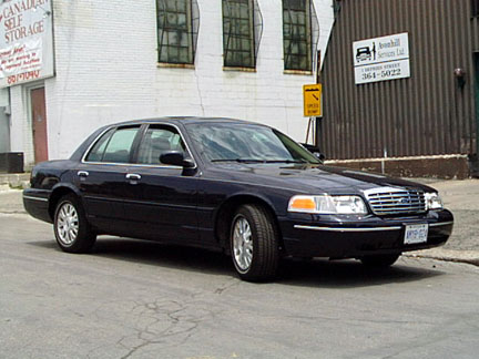 Ford Crown Victoria: 04 фото