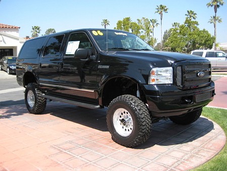 Ford Excursion: 5 фото