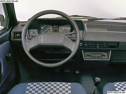 Ford Fiesta II: 09 фото